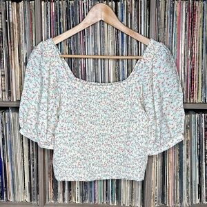 Sophie Rue Floral Puff-Sleeved Smocked Bodice Cropped Top Size Small